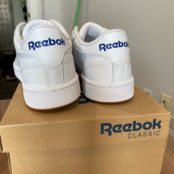Reebok Classics size 9 men - brand new never worn - Picture 5 of 5